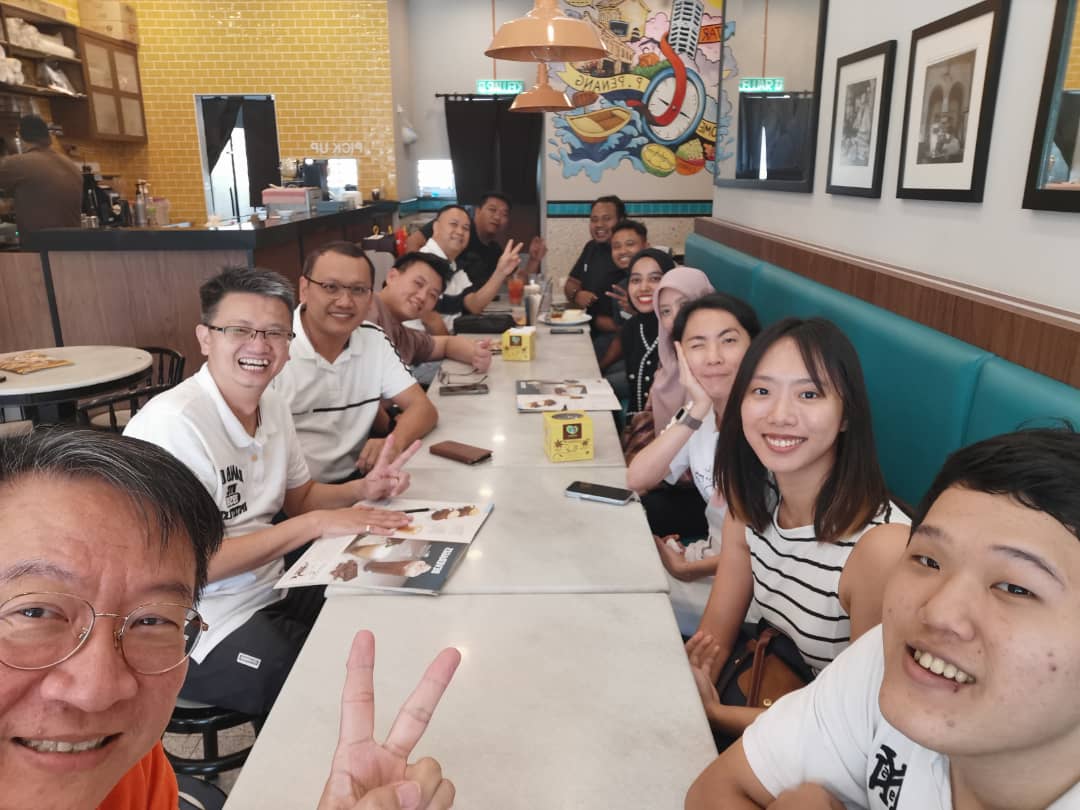 Team bonding time! ‘The Ultimate Weekend Brunch Gathering’